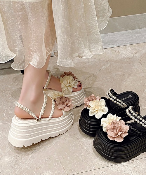 Lace Ladies（レースレディース）の「フラワー モチーフ パール ストラップ 厚底 サンダル（サンダル・レディース・アイボリー/ブラック・23.5cm/23cm/24.5cm/24cm/22.5cm）」の10枚目の写真