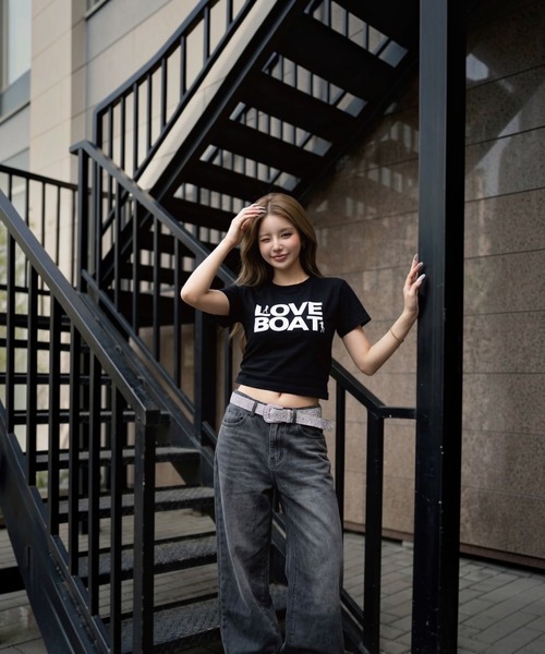 LOVE BOAT(ラブ・ボート)の「LOVEBOAT ショート丈Tシャツ(Tシャツ/カットソー・レディース・ホワイト系その他/ブラック系その他/ホワイト/ブラック・L/M)」の1枚目の写真