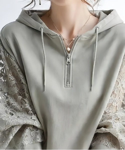 CHUL(チュル)の「レーススリーブハーフジップパーカー(パーカー・レディース・ホワイト/ブラック/カーキ・LARGE/MEDIUM/SMALL)」の5枚目の写真