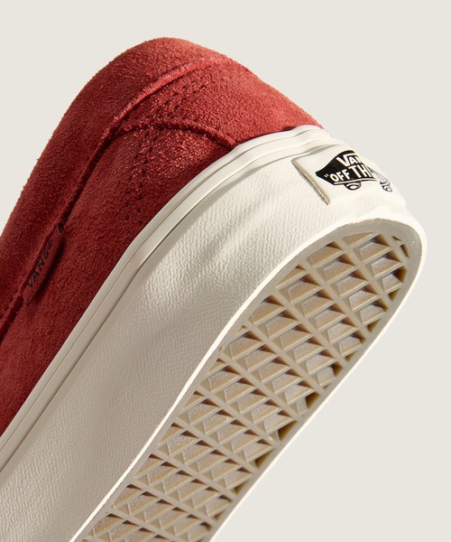 VANS(バンズ)の「ローファー 53 / Loafer 53 VINTAGE SUEDE RED/MA VN001159CIS1(ローファー・メンズ・エンジ・4.5/4/9.5/9/8.5/8/7.5/7/6.5/6/5.5/5/13/12/11/10.5/10)」の5枚目の写真
