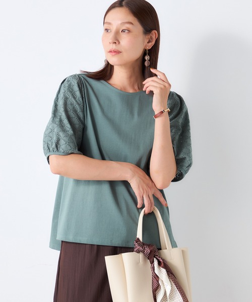 GALLORIA(ギャローリア)の「袖刺繍布帛切替プルオーバー(Tシャツ/カットソー・レディース・ブラック/ライトブラウン/グリーン・LL/M/L/S)」の1枚目の写真