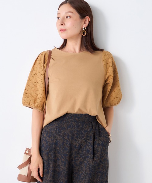 GALLORIA(ギャローリア)の「袖刺繍布帛切替プルオーバー(Tシャツ/カットソー・レディース・ブラック/ライトブラウン/グリーン・LL/M/L/S)」の3枚目の写真