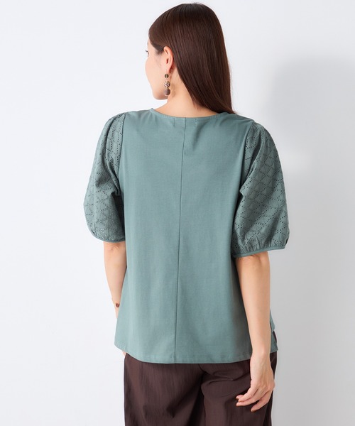 GALLORIA(ギャローリア)の「袖刺繍布帛切替プルオーバー(Tシャツ/カットソー・レディース・ブラック/ライトブラウン/グリーン・LL/M/L/S)」の4枚目の写真