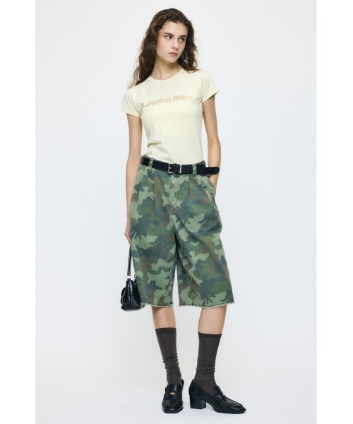 MOUSSY(マウジー)の「LOWKEY NICE BLING Tシャツ(Tシャツ/カットソー・レディース・ブラウン/ホワイト/ライトイエロー/ライトブラック・FREE)」の14枚目の写真