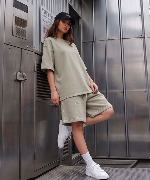 Dalfwin（ダールフィン）の「韓国ファッション【上下セット】SOCIETYピグメント加工英字バックプリント半袖ショートパンツセットアップ（ルームウェア/パジャマ・レディース・ベージュ/ブラック・FREE）」の22枚目の写真