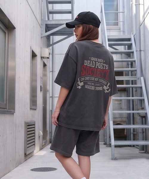 Dalfwin（ダールフィン）の「韓国ファッション【上下セット】SOCIETYピグメント加工英字バックプリント半袖ショートパンツセットアップ（ルームウェア/パジャマ・レディース・ベージュ/ブラック・FREE）」の3枚目の写真