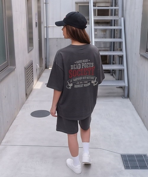 Dalfwin（ダールフィン）の「韓国ファッション【上下セット】SOCIETYピグメント加工英字バックプリント半袖ショートパンツセットアップ（ルームウェア/パジャマ・レディース・ベージュ/ブラック・FREE）」の5枚目の写真