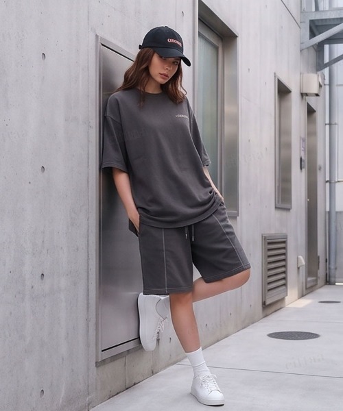 Dalfwin（ダールフィン）の「韓国ファッション【上下セット】SOCIETYピグメント加工英字バックプリント半袖ショートパンツセットアップ（ルームウェア/パジャマ・レディース・ベージュ/ブラック・FREE）」の6枚目の写真