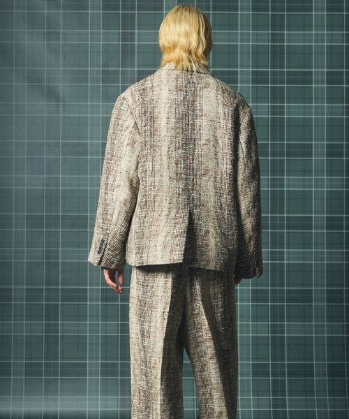 MAISON SPECIAL（メゾンスペシャル）の「《UNISEX》【Italian Dead Stock Fabric】Double-breasted Prime-Over 6B Tailored Jacket/【イタリアンデッドストックファブリック】ダブルブレストプライムオーバー6Bテーラードジャケット【MAISON SPECIAL/メゾンスペシャル】■セットアップ対応■（テーラードジャケット・メンズ・ブラウン/ベージュ/ブラック/ダークネイビー/グレイッシュベージュ/グレー・2/1/0）」の15枚目の写真