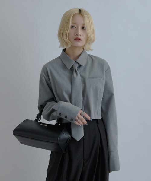 Lui's（ルイス）の「【mi-企画】クロップドタイシャツジャケット（シャツ/ブラウス・レディース・チャコールグレー/グレー・FREE）」の5枚目の写真