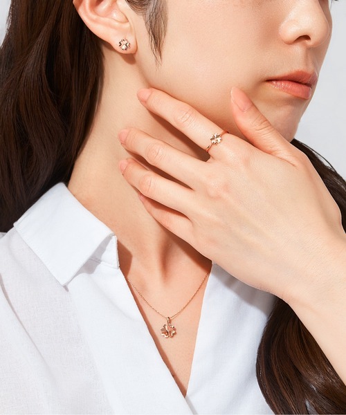 Jewel closet by L&Co.(ジュエルクローゼットバイエルアンドコー)の「K10 クローバー ネックレス(YG・PG)(ネックレス・レディース・イエローゴールド/ピンクゴールド・FREE)」の8枚目の写真