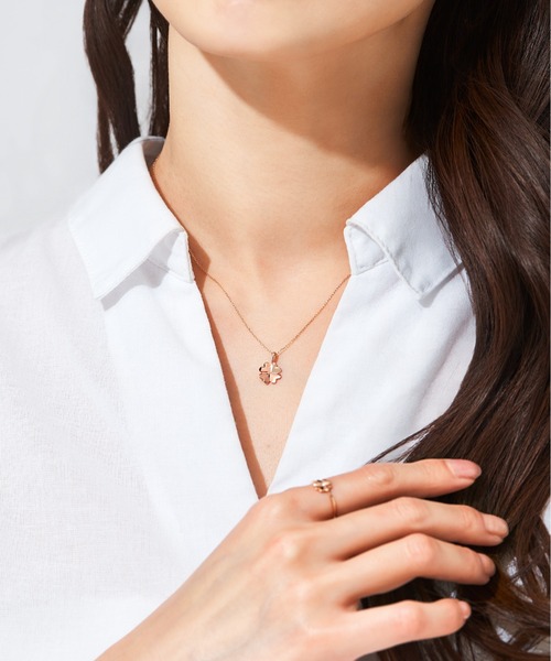 Jewel closet by L&Co.(ジュエルクローゼットバイエルアンドコー)の「K10 クローバー ネックレス(YG・PG)(ネックレス・レディース・イエローゴールド/ピンクゴールド・FREE)」の7枚目の写真