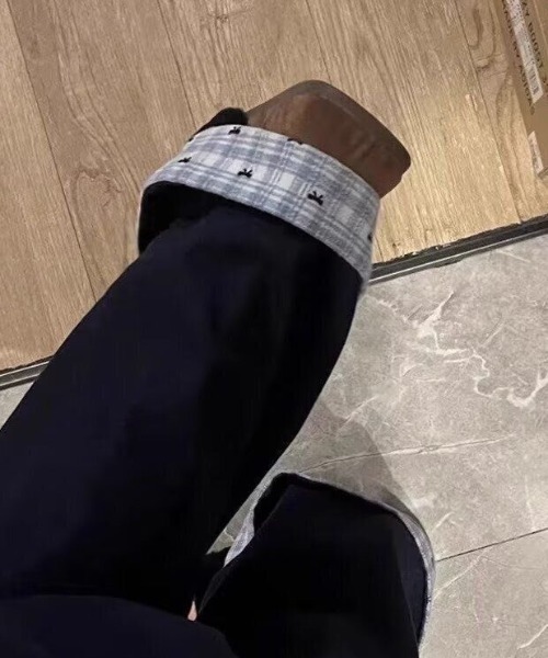 Teem Store(チームストア)の「ウエストロゴ刺繍 チェック切替ロールアップデニムパンツ(デニムパンツ・レディース・ブルー・M/L/S)」の4枚目の写真