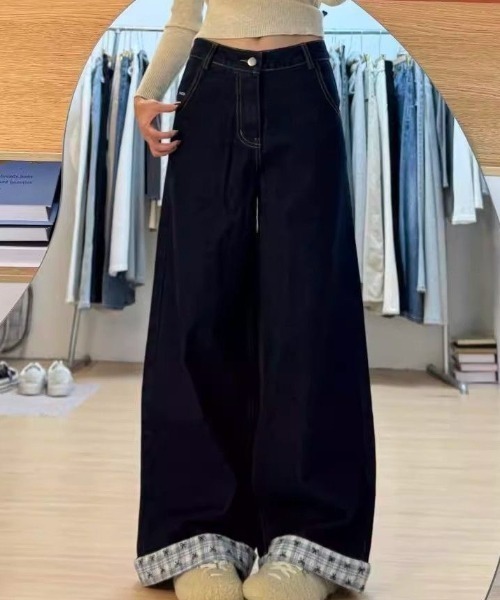 Teem Store(チームストア)の「ウエストロゴ刺繍 チェック切替ロールアップデニムパンツ(デニムパンツ・レディース・ブルー・M/L/S)」の5枚目の写真