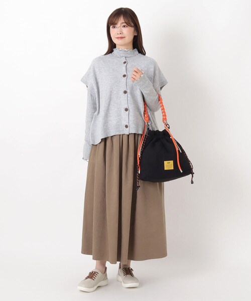 one'sterrace(ワンズテラス)の「KiU パデッドパラコードハンドルトート(トートバッグ・レディース・ベージュ系8/アイボリー系8/ブラック系8・99)」の16枚目の写真