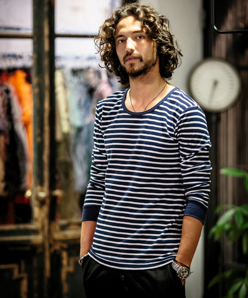 CAMBIO（カンビオ）の「mlt1680 - Span Fraise Stitch U-Neck Long Sleeve Tee（Tシャツ/カットソー・メンズ・ホワイト/ホワイト×ブラック/ホワイト×グレー/ホワイト×ネイビー/ブラック/杢グレー/ネイビー・M/L）」の5枚目の写真