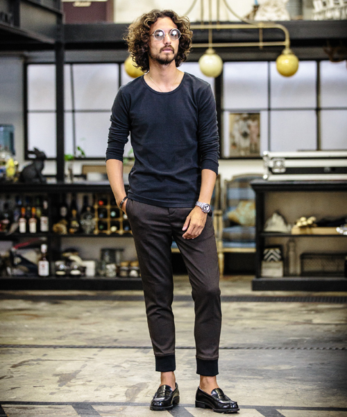 CAMBIO（カンビオ）の「mlt1680 - Span Fraise Stitch U-Neck Long Sleeve Tee（Tシャツ/カットソー・メンズ・ホワイト/ホワイト×ブラック/ホワイト×グレー/ホワイト×ネイビー/ブラック/杢グレー/ネイビー・M/L）」の8枚目の写真