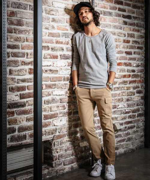 CAMBIO（カンビオ）の「mlt1680 - Span Fraise Stitch U-Neck Long Sleeve Tee（Tシャツ/カットソー・メンズ・ホワイト/ホワイト×ブラック/ホワイト×グレー/ホワイト×ネイビー/ブラック/杢グレー/ネイビー・M/L）」の11枚目の写真