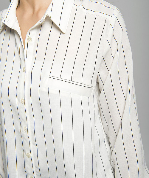 MILLION CARATS（ミリオンカラッツ）の「【2017SPRING】パターンブラウス[DRESS/ドレス]（シャツ/ブラウス・レディース・オフホワイト/ブラック/マルチ・MEDIUM/SMALL）」の4枚目の写真