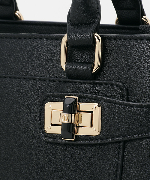 PLAIN CLOTHING（プレーンクロージング）の「ハンドバッグ【PLAIN CLOTHING】（ショルダーバッグ・レディース・グレー/レッド/キャメル/ブラック/アイボリー・FREE）」の7枚目の写真