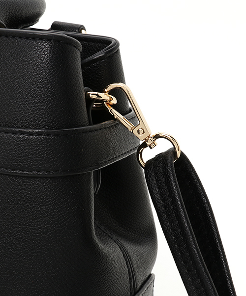 PLAIN CLOTHING（プレーンクロージング）の「ハンドバッグ【PLAIN CLOTHING】（ショルダーバッグ・レディース・グレー/レッド/キャメル/ブラック/アイボリー・FREE）」の8枚目の写真