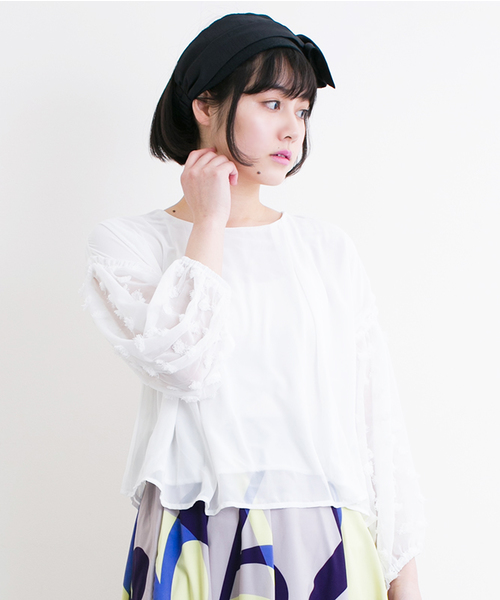 merlot plus(メルロープリュス)の「ドット刺繍スリーブシフォンブラウス5960(シャツ/ブラウス・レディース・ブラック/オフホワイト/ネイビー/ラベンダー・FREE)」の14枚目の写真