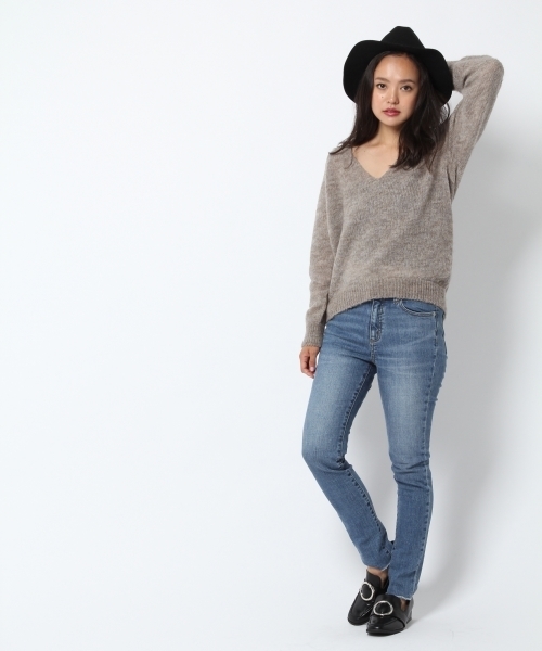 laboratory work（ラボラトリーワーク）の「【佐藤繊維】ミックスブラッシュVネックPO【JAPAN MADE】（ニット/セーター・レディース・チャコールグレー/ベージュ/ネイビー・MEDIUM）」の5枚目の写真