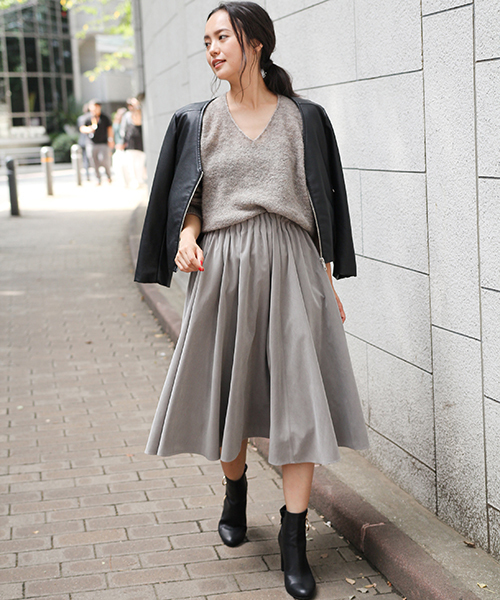 laboratory work（ラボラトリーワーク）の「【佐藤繊維】ミックスブラッシュVネックPO【JAPAN MADE】（ニット/セーター・レディース・チャコールグレー/ベージュ/ネイビー・MEDIUM）」の15枚目の写真