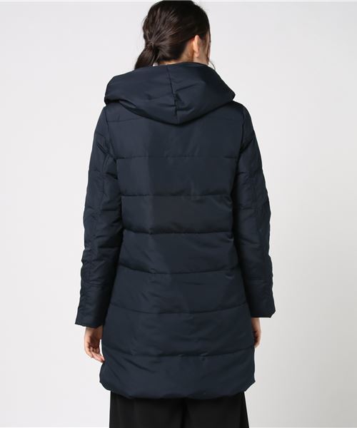 LBC(エルビーシー)の「タフタダウンコート (ダウンジャケット/コート・レディース・ベージュ/ネイビー・LARGE/MEDIUM)」の3枚目の写真