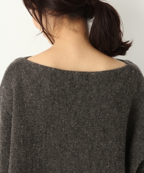 A part by(アパートバイ)の「5GWAルーズボートネックニットPO 774179 (ニット/セーター・レディース・チャコールグレー/パープル/オフホワイト/ブルー・FREE)」の22枚目の写真