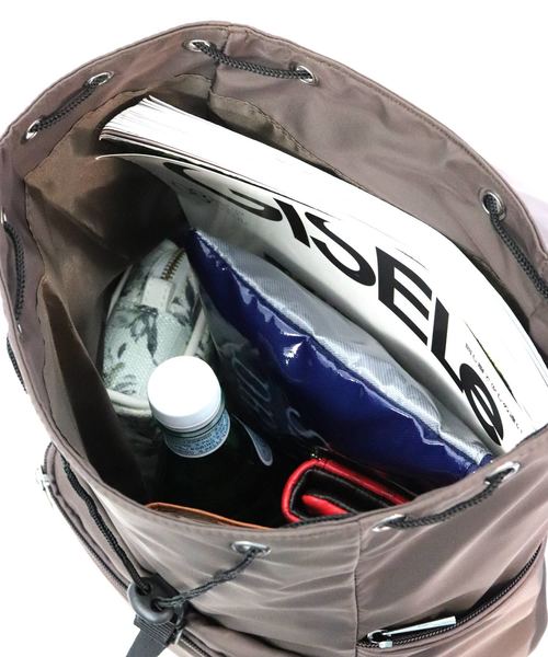 florist（フローリスト）の「シンプルナイロンバッグパック（バックパック/リュック・レディース・カーキ/ネイビー/モカ/ピンク/パープル/ブラック・FREE）」の14枚目の写真