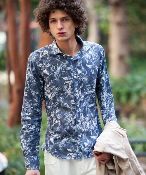 Buffalo Bobs（バッファローボブズ）の「PRIMAVERA(プリマベーラ)ホリゾンタルカラー 花柄 シャツ（シャツ/ブラウス・メンズ・パープル/ネイビー/サックスブルー/ピンク/イエロー/ブルー・2-3/1-2）」の2枚目の写真