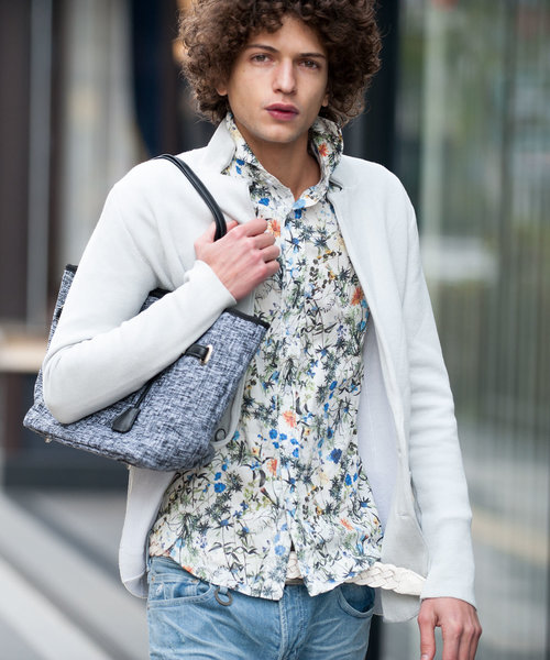 Buffalo Bobs（バッファローボブズ）の「PRIMAVERA(プリマベーラ)ホリゾンタルカラー 花柄 シャツ（シャツ/ブラウス・メンズ・パープル/ネイビー/サックスブルー/ピンク/イエロー/ブルー・2-3/1-2）」の11枚目の写真