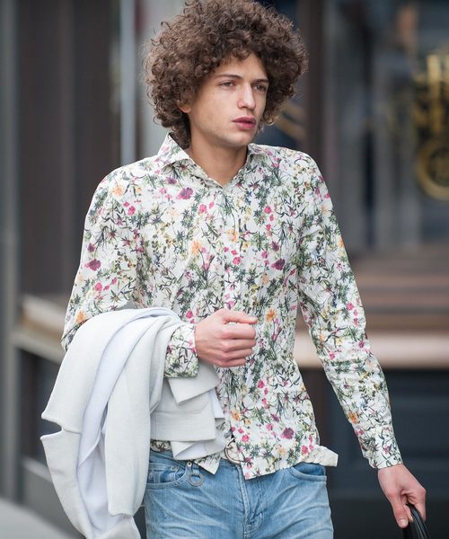 Buffalo Bobs（バッファローボブズ）の「PRIMAVERA(プリマベーラ)ホリゾンタルカラー 花柄 シャツ（シャツ/ブラウス・メンズ・パープル/ネイビー/サックスブルー/ピンク/イエロー/ブルー・2-3/1-2）」の22枚目の写真