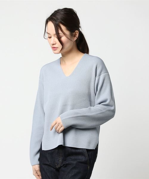 AURALEE（オーラリー）の「AURALEE Vネックプルオーバーニット