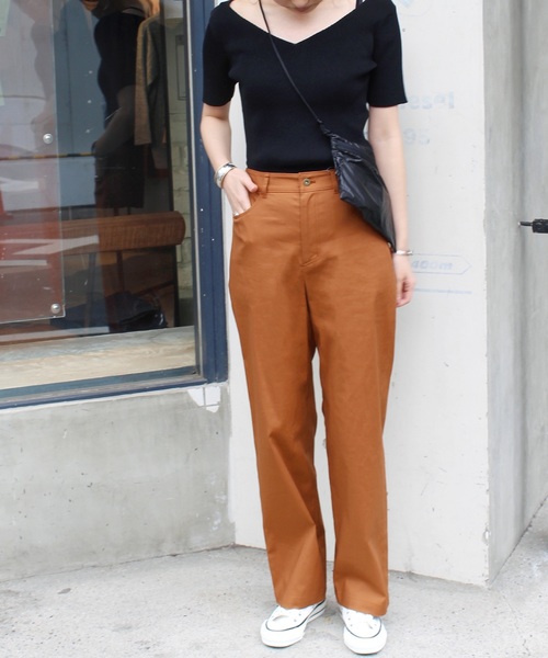 SLOBE IENA（スローブイエナ）の「麻混チノストレートパンツ◆（チノパンツ・レディース・キャメル/イエロー/ネイビー・36/40/38）」の4枚目の写真