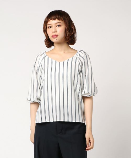 NATURAL BEAUTY BASIC（ナチュラルビューティーベーシック）の「ボリュームスリーブブラウス（シャツ/ブラウス・レディース・ブラック/ホワイト系その他/ブラウン・MEDIUM/SMALL）」の10枚目の写真