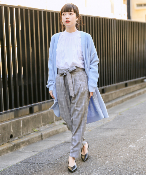 LOWRYS FARM（ローリーズファーム）の「アゼロングカーディガン　825301（カーディガン/ボレロ・レディース・ブラック/ベージュ/ブルー/オフホワイト・FREE）」の17枚目の写真