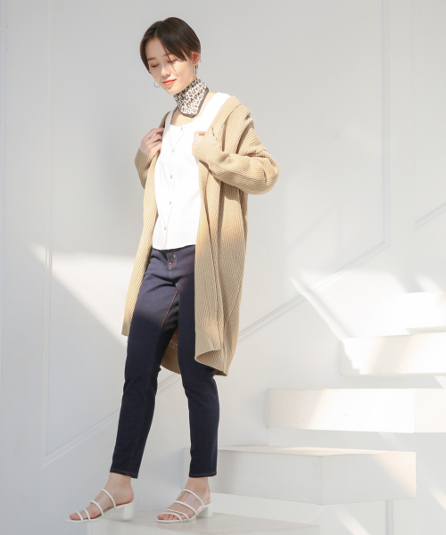 LOWRYS FARM（ローリーズファーム）の「アゼロングカーディガン　825301（カーディガン/ボレロ・レディース・ブラック/ベージュ/ブルー/オフホワイト・FREE）」の15枚目の写真