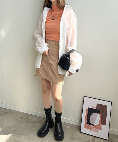 Futier land(フューティアランド)の「ワイドBIGシャツ(シャツ/ブラウス・レディース・ホワイト/ブラック/パープル/カーキ/ブルー/オレンジ/ピンク/ベージュ/モカ・FREE)」の18枚目の写真