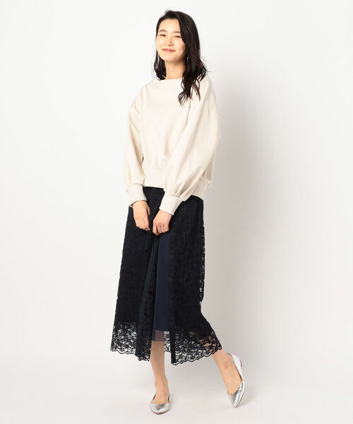 NOLLEY’S(ノーリーズ)の「ドライ裏毛抜け衿プルオーバーカットソー(スウェット・レディース・ベージュ/オフホワイト/キャメル・38/36)」の12枚目の写真