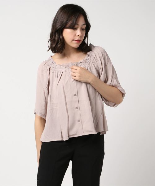 ehka sopo（エヘカソポ）の「スクエアネックレースブラウス（シャツ/ブラウス・レディース・ブラック/ベージュ/オフホワイト・ﾌﾘ-）」の3枚目の写真