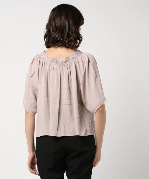 ehka sopo（エヘカソポ）の「スクエアネックレースブラウス（シャツ/ブラウス・レディース・ブラック/ベージュ/オフホワイト・ﾌﾘ-）」の4枚目の写真