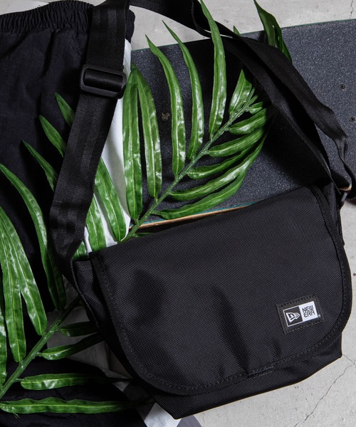 NEW ERA�i�j���[�G���j�́uWEGO/NEWERA Shoulder Bag Mini�i�V�����_�[�o�b�O�j�v�b�u���b�N
