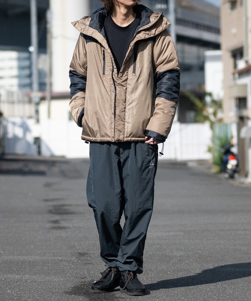 JOHN'S CLOSET（ジョンズクローゼット）の「【40I】エコダウン フーデットジャケット（ダウンジャケット/コート・メンズ・レッド/カーキ/イエロー/ブラック/ベージュ/ネイビー/チャコールグレー・LARGE/MEDIUM/X-LARGE）」の14枚目の写真