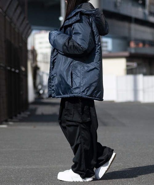 JOHN'S CLOSET（ジョンズクローゼット）の「【40I】エコダウン フーデットジャケット（ダウンジャケット/コート・メンズ・レッド/カーキ/イエロー/ブラック/ベージュ/ネイビー/チャコールグレー・LARGE/MEDIUM/X-LARGE）」の8枚目の写真