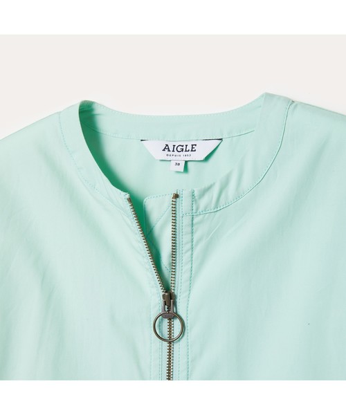 AIGLE(エーグル)の「撥水 フワクシャ ドゥ ショートジャケット(ブルゾン・レディース・ベージュ/ライトグリーン/ダークネイビー・40/38/36)」の11枚目の写真