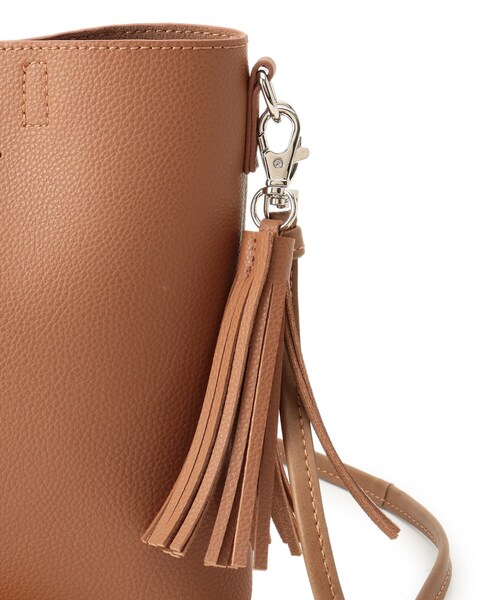 tk.TAKEO KIKUCHI（ティーケータケオキクチ）の「スクエアポシェット/ショルダーバッグ（ショルダーバッグ・メンズ・ブラック/キャメル/ライトグリーン/ライトブルー/ブラック系3・00）」の22枚目の写真