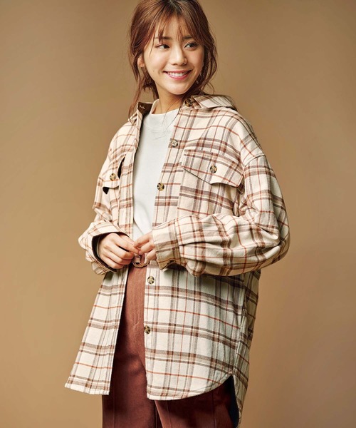 GeeRA(ジーラ)の「裏フリースゆるシルエットシャツ(シャツ/ブラウス・レディース・ブラック/ブルー/ベージュ・MEDIUM/LARGE/XX-LARGE/X-LARGE)」の1枚目の写真