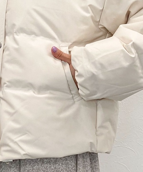 archives（アルシーヴ）の「ホワイトグースシームレスフードダウン（ダウンジャケット/コート・レディース・ブラック/アイボリー/グレー系その他・MEDIUM）」の14枚目の写真